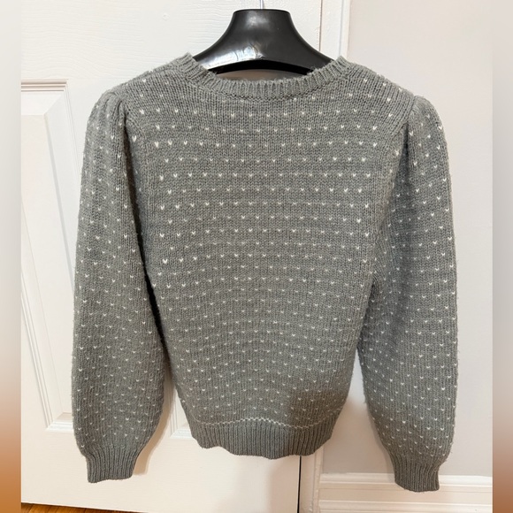Ann Taylor Gray Dotted Jacquard Sweater – Size Medium - Picture 4 of 10